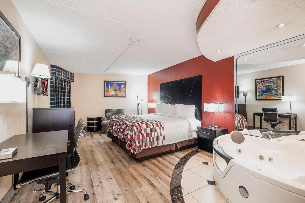 Red Roof Inn & Suites Macon Eksteriør billede