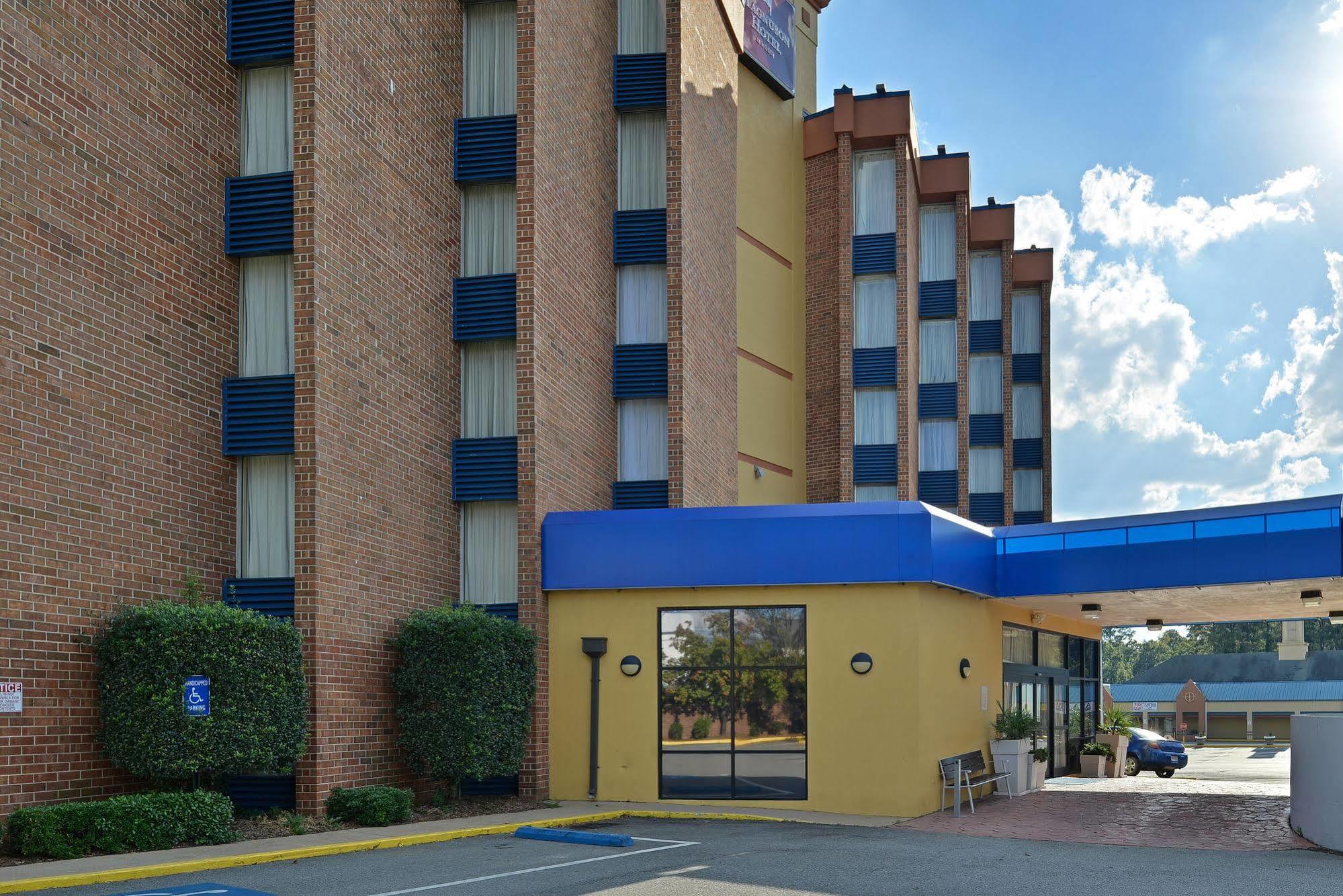Red Roof Inn & Suites Macon Eksteriør billede